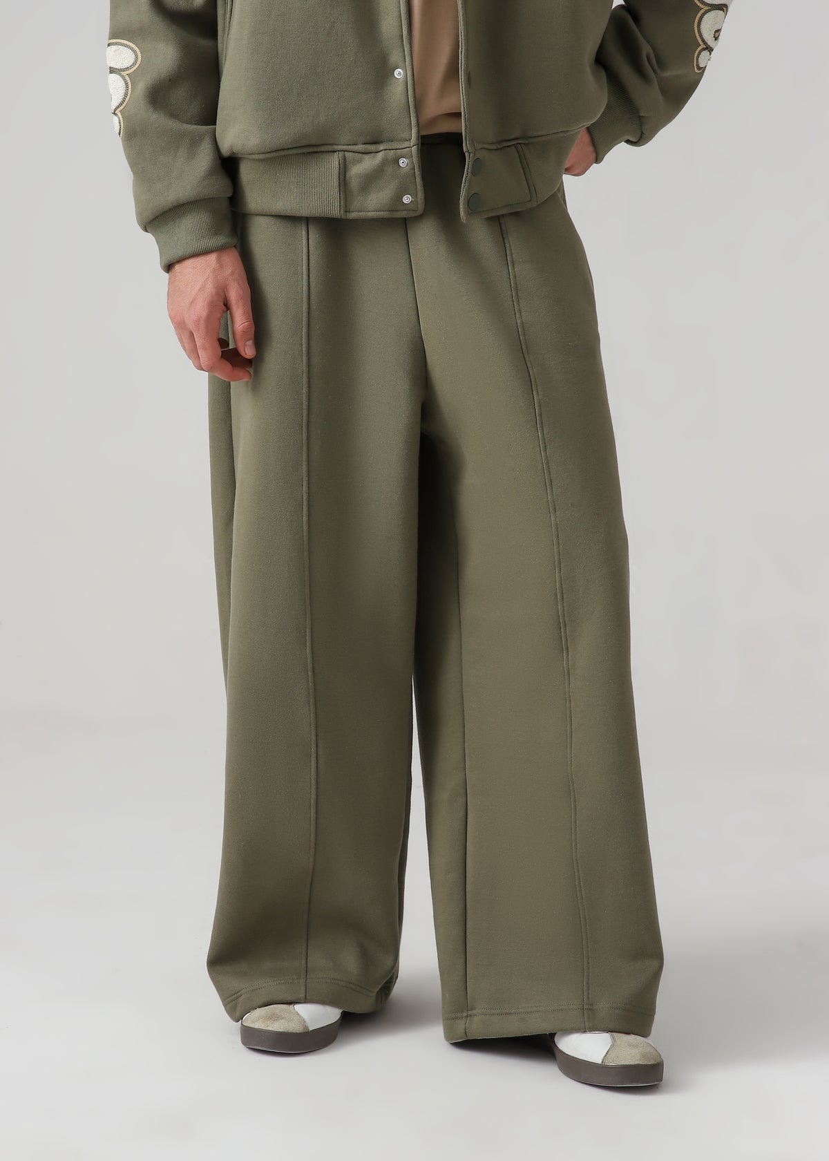 ARTE-FACT Wide Leg Trouser